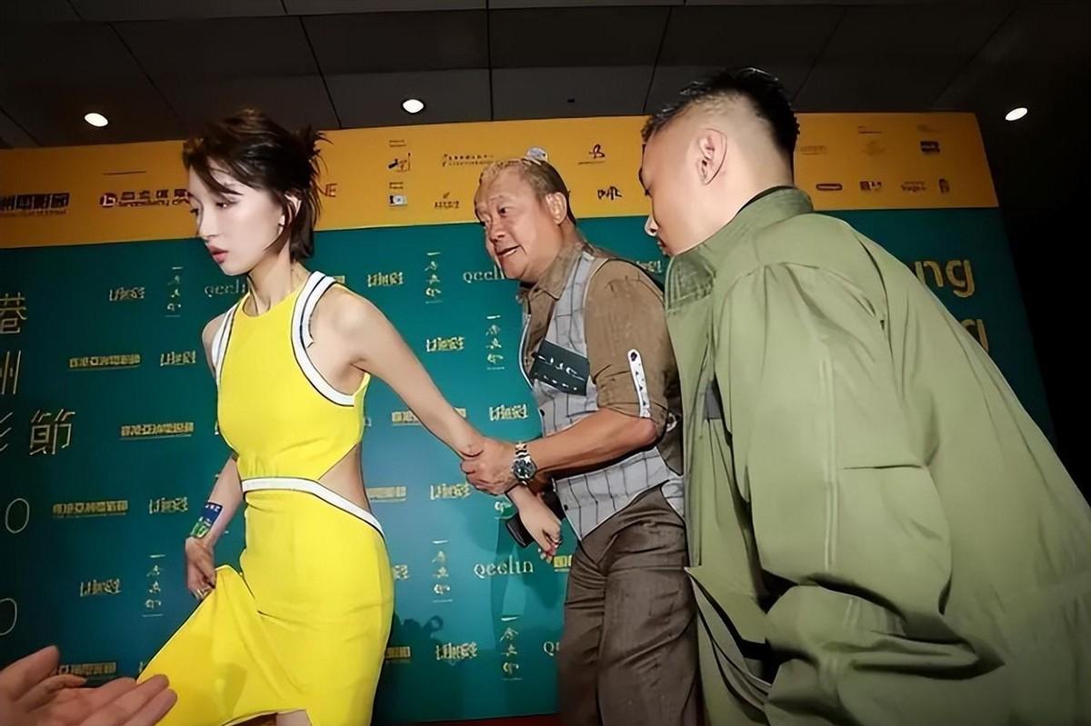 “三金影后”周冬雨的真实地位,被一个电影节揭开了