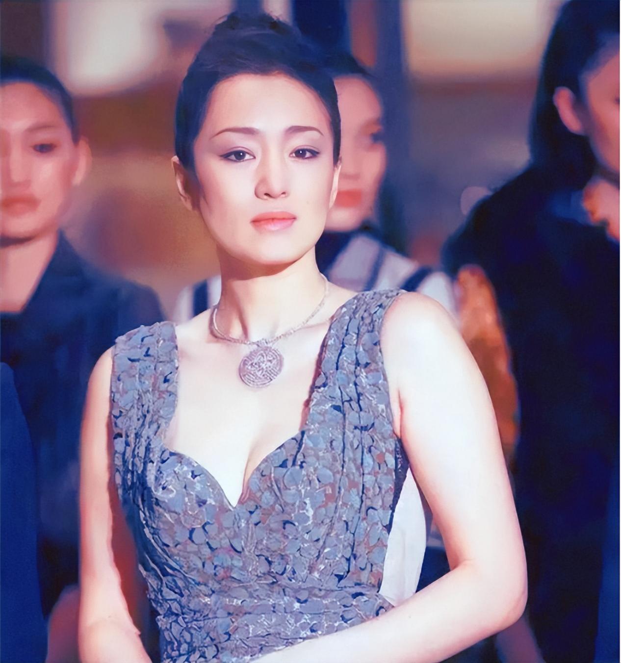 “三金影后”周冬雨的真实地位,被一个电影节揭开了