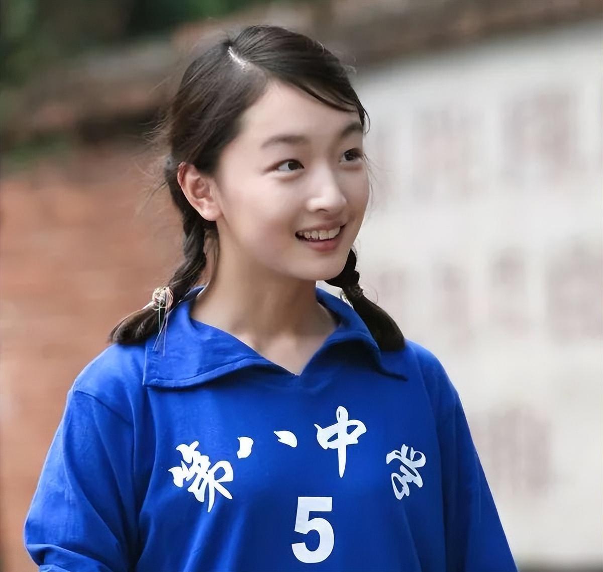 “三金影后”周冬雨的真实地位,被一个电影节揭开了