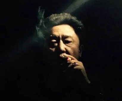 于谦:娶19岁女学生,不赚钱时靠老婆养,两个儿子归郭德纲管