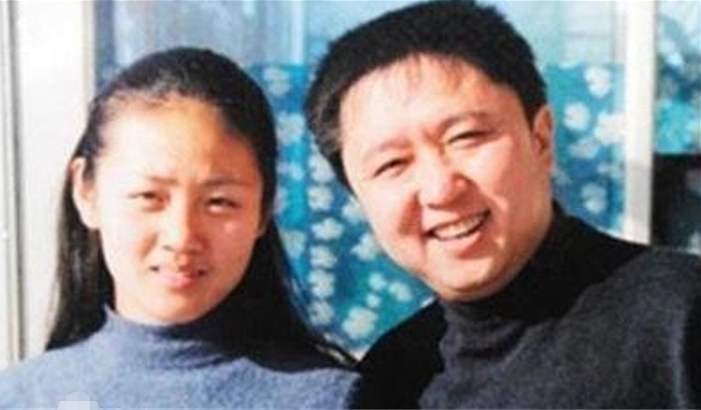 于谦:娶19岁女学生,不赚钱时靠老婆养,两个儿子归郭德纲管