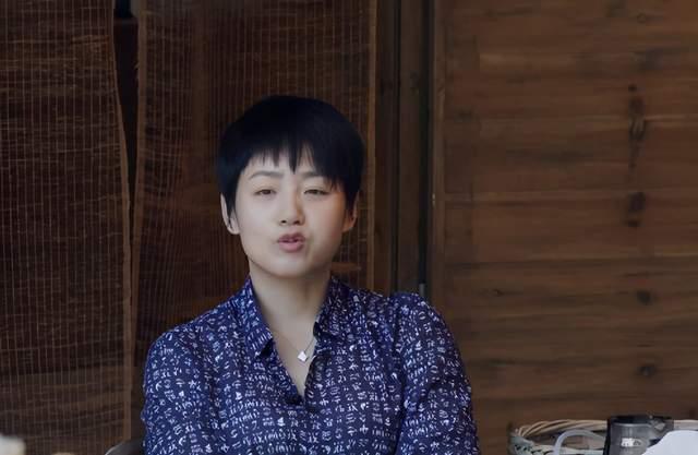 于谦:娶19岁女学生,不赚钱时靠老婆养,两个儿子归郭德纲管