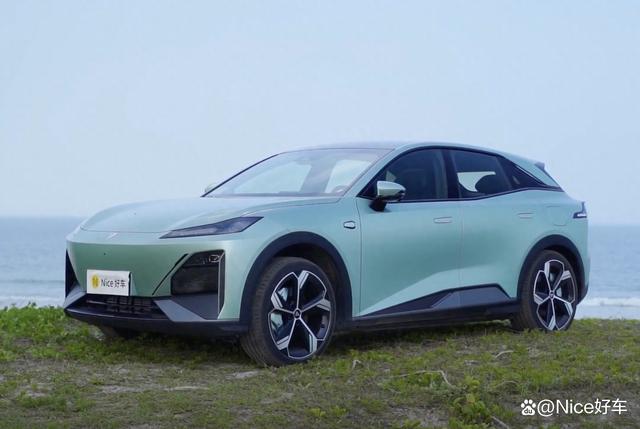 15-20万新能源SUV:这四台车配置拉满+体验均衡!买完不后悔?-