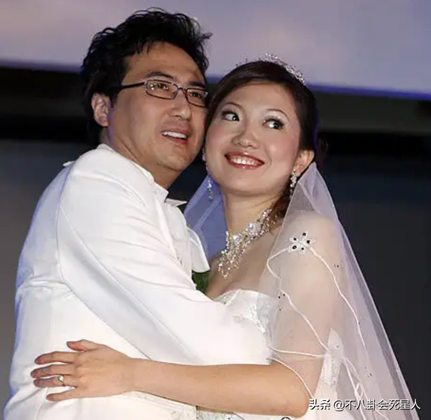 李湘前夫越来越帅，49岁意气风发，身价超30亿