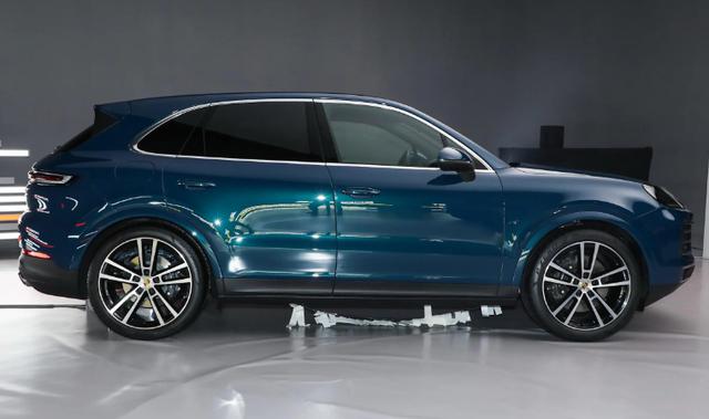 保时捷卡宴,SUV的天花板,何须低调-