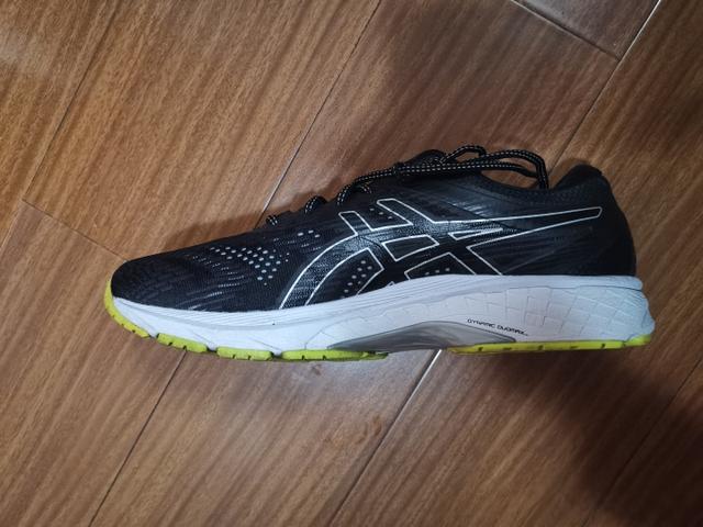 穿不坏的亚瑟士-GT2000跑鞋使用160km后肉身测评-