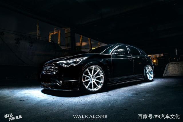 日系SUV王者!超450匹的英菲尼迪FX50S-