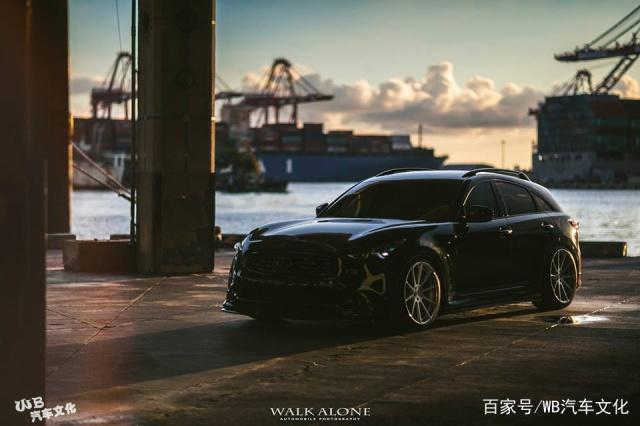 日系SUV王者!超450匹的英菲尼迪FX50S-