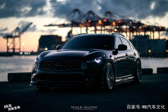 日系SUV王者!超450匹的英菲尼迪FX50S-