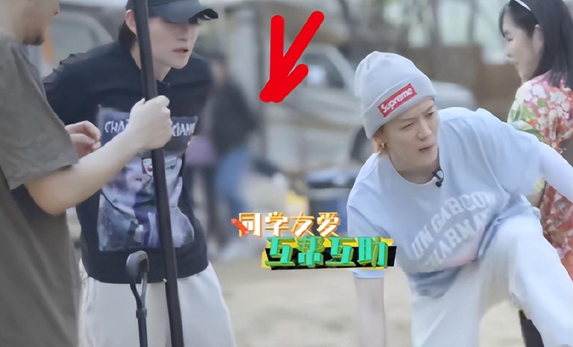 鹿晗与好友露营,女友关晓彤默默陪伴,公开恋情4年多低调且幸福