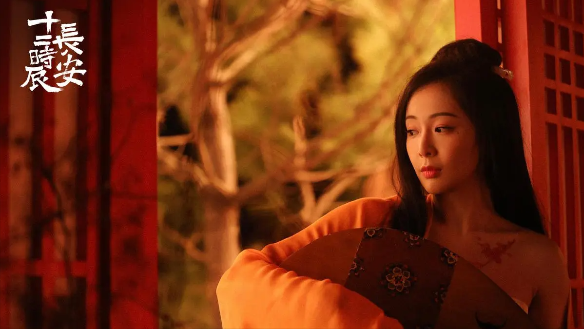 《狂飙》：31岁高叶，一巴掌打开爆红之路，眼神封神内娱无人超越