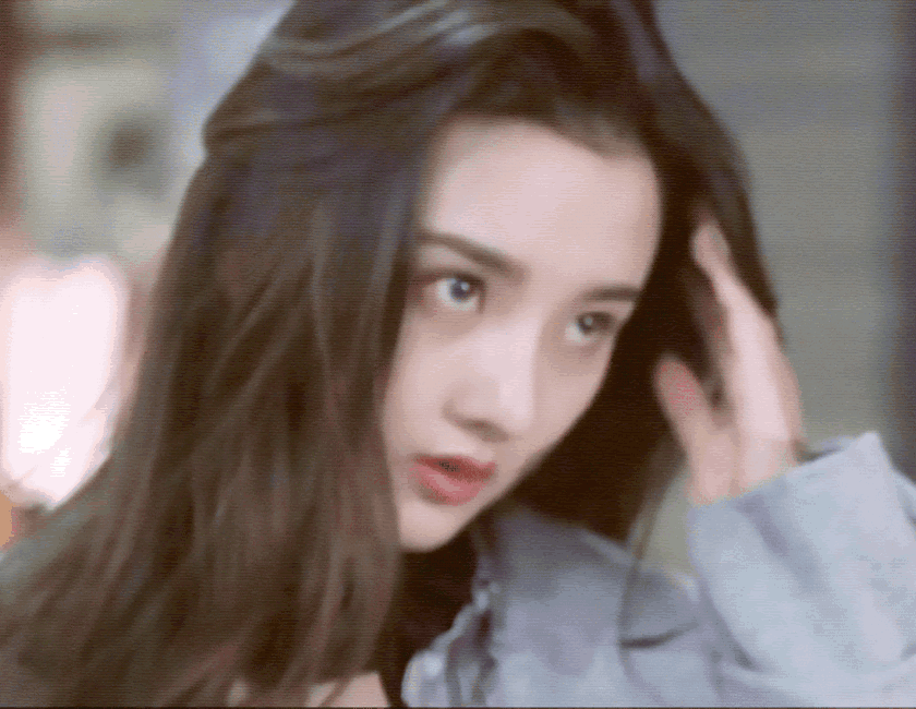 谭松韵的港风造型杀疯了？简直梦回九十年代