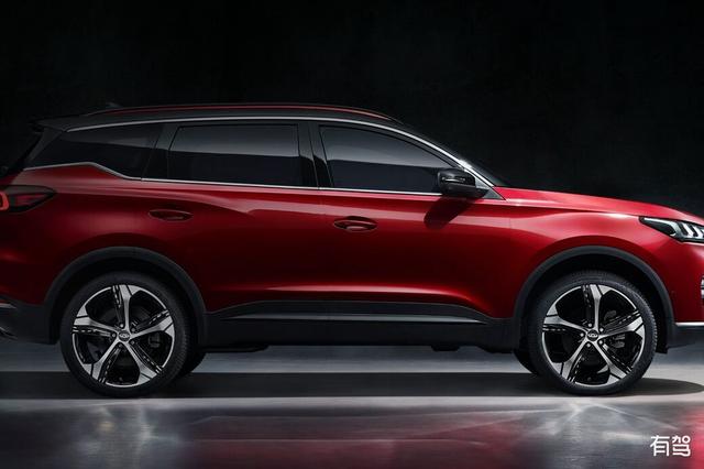 奇瑞亮出杀手锏,新款SUV比奥迪Q5还漂亮,11万本田缤智靠边站-