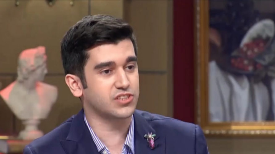 网红唐小强遭遇地震被埋废墟下！杨迪为他祈祷，曾救过多名中国人