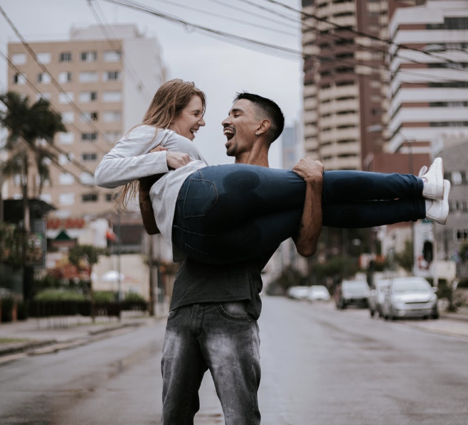 袁弘宠张歆艺再次甜哭网友:聪明的男人,从不和女人讲道理