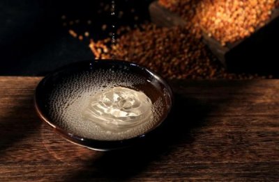 53度 水分子和酒分子