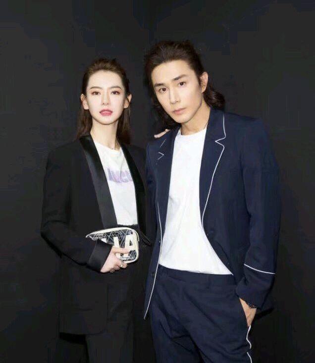 四川本地人，22岁选秀出身，30岁嫁给韩国男星，如今34岁越来越美