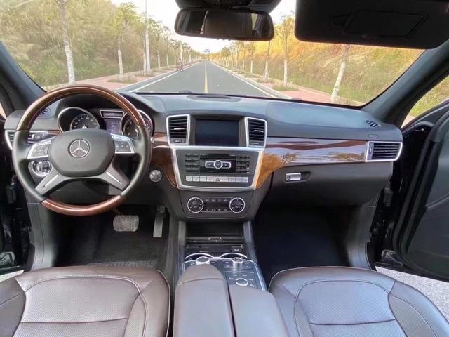 17款奔驰GL550全款19.8万，全尺寸豪华SUV车型既纯粹，又狂野-