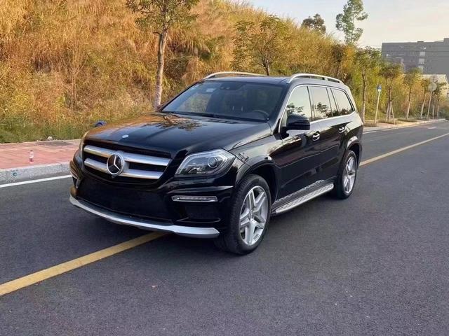 17款奔驰GL550全款19.8万，全尺寸豪华SUV车型既纯粹，又狂野-