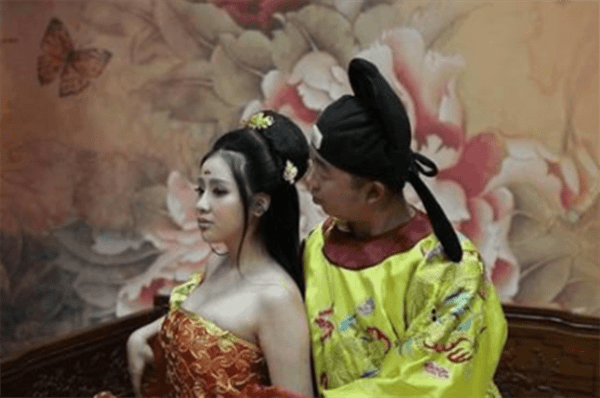 内人对应的称呼是什么(内人是指男人还是女人)