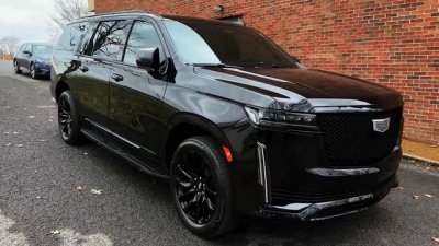 ​凯雷德V系列到底有多强，4.4秒即可破百，堪称地表最强全尺寸SUV