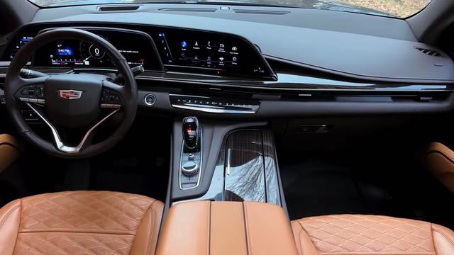 凯雷德V系列到底有多强，4.4秒即可破百，堪称地表最强全尺寸SUV-