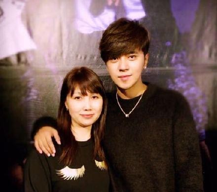 郭广昌几任老婆照片（郭广昌发达后弃不育爱妻另娶美女主持）