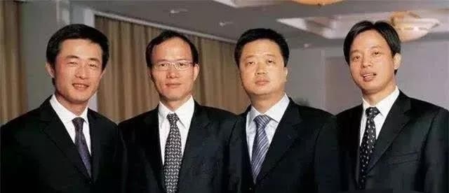 郭广昌几任老婆照片（郭广昌发达后弃不育爱妻另娶美女主持）