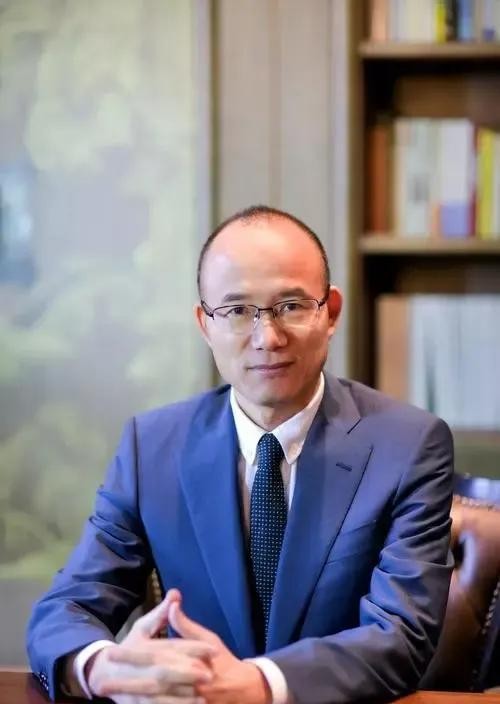 郭广昌几任老婆照片（郭广昌发达后弃不育爱妻另娶美女主持）