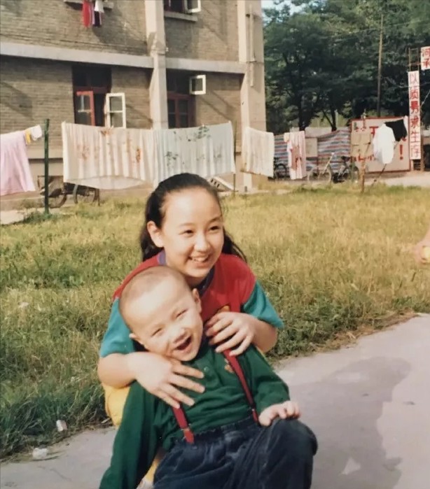 关凌个人资料简介（童星关凌29岁低调嫁人34岁生二胎）