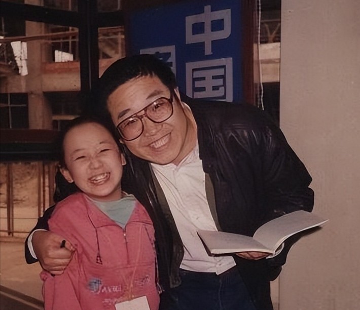 关凌个人资料简介（童星关凌29岁低调嫁人34岁生二胎）