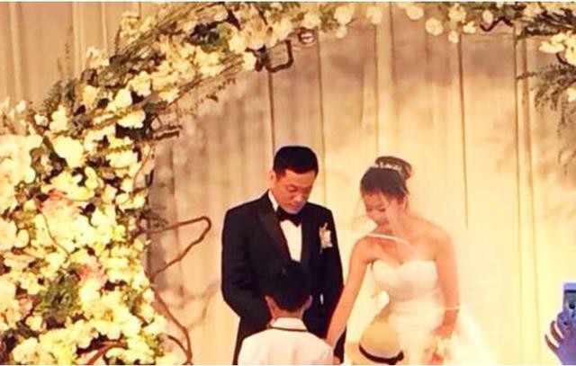 孙菲菲个人资料（被导演侄子暴打退出娱乐圈的孙菲菲）