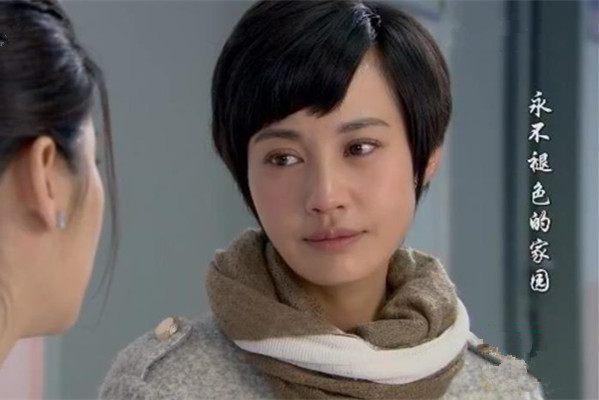 2岁，25岁，30岁，35岁，37岁，哪个年龄段的杨雪惊艳了你？"