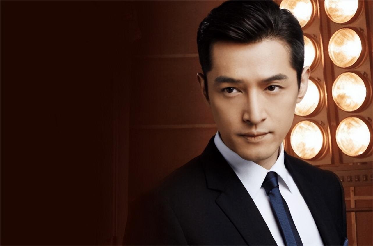 胡歌宣布结婚生女，妻子正面照曝光，唐嫣袁弘等好友送祝福