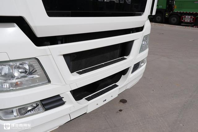 这是德国曼在国内主销的牵引车，480马力+驾驶室大空间，只卖69万-