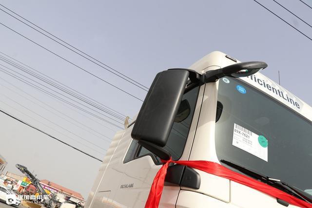 这是德国曼在国内主销的牵引车，480马力+驾驶室大空间，只卖69万-