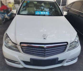 ​花9万多买一台8万公里的奔驰C200值吗？网友：整备费用不便宜吧？