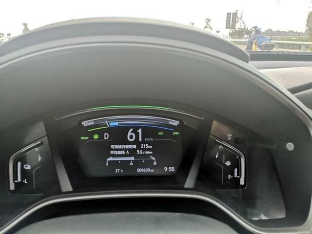 紧凑型SUV的巅峰对决，斯巴鲁森林人和本田CRV，你选谁？-