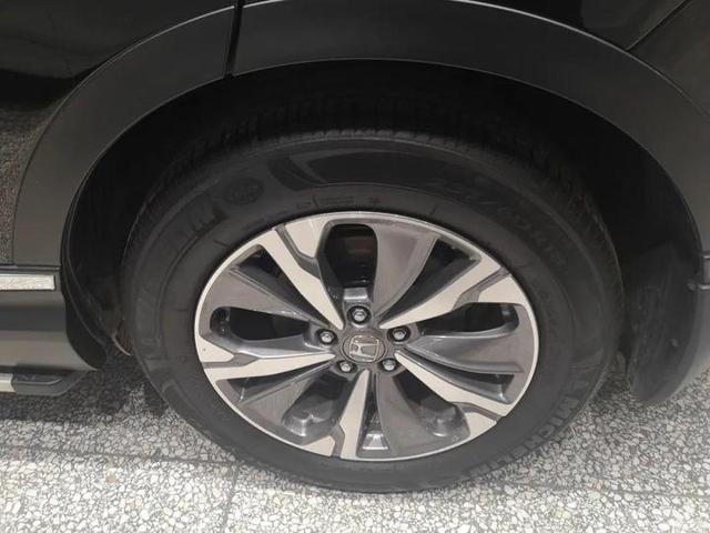 紧凑型SUV的巅峰对决，斯巴鲁森林人和本田CRV，你选谁？-