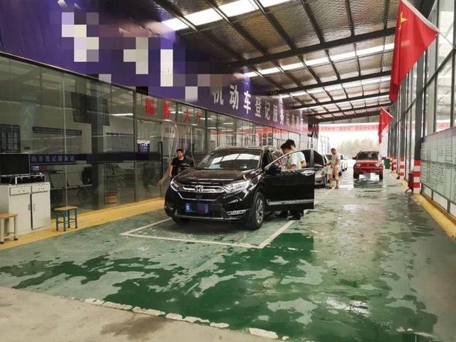 紧凑型SUV的巅峰对决，斯巴鲁森林人和本田CRV，你选谁？-