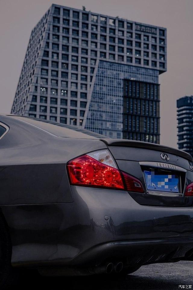 日产没落之前的良心之品，英菲尼迪M35很文雅-