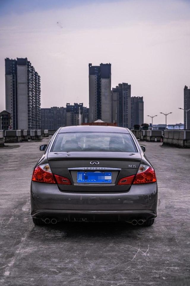 日产没落之前的良心之品，英菲尼迪M35很文雅-