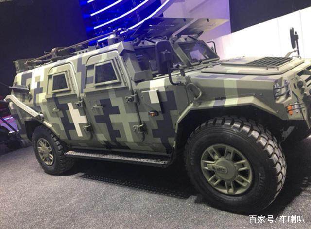 这才是真正的SUV 军用版东风猛士现身北京车展-