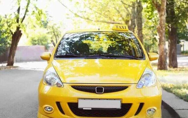出租车起步价多少钱？出租车打表是按时间还是距离-