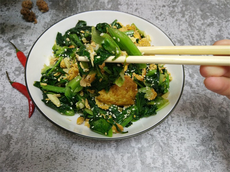 莴笋叶没有焯水有毒吗(莴笋叶用不用焯水)