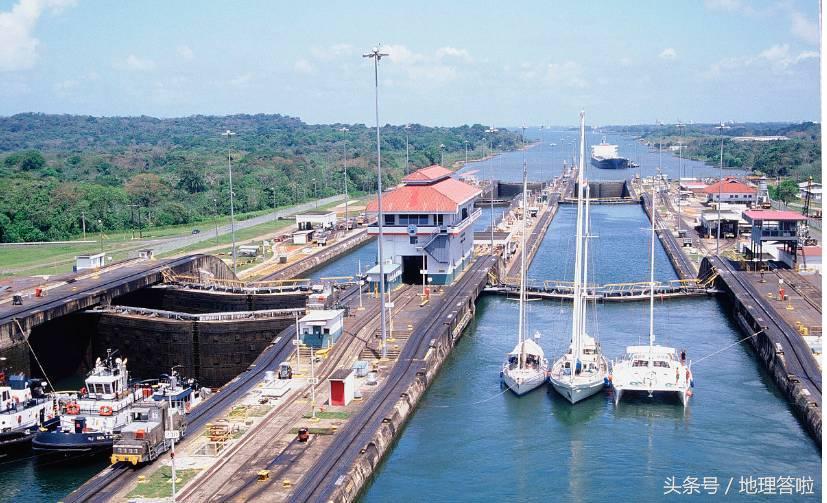 巴拿马海峡的位置(巴拿马海峡是哪两个洲的分界线)