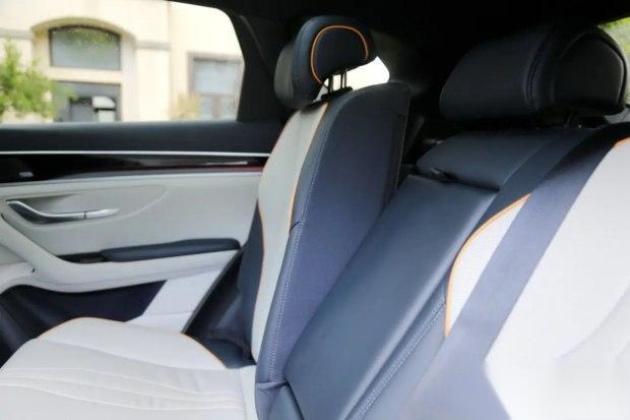 比亚迪宋PLUSDMi试驾家用SUV的完美选择-