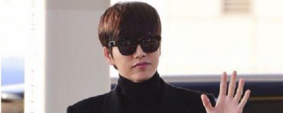 男士白衬衫搭配如何将白衬衫穿出花样