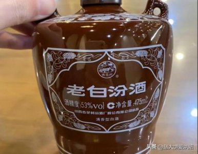 牛二绿瓶零售价多少钱(牛二绿瓶和白瓶)