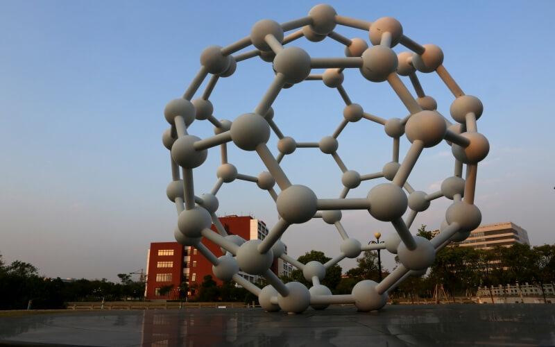 华东理工和东华理工区别(华东理工大学是985还是211学校)